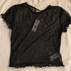 Black ruffled sleeve sheet top